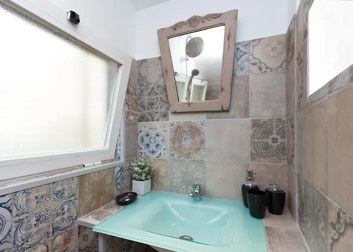 Modern And Cozy In ליסבון